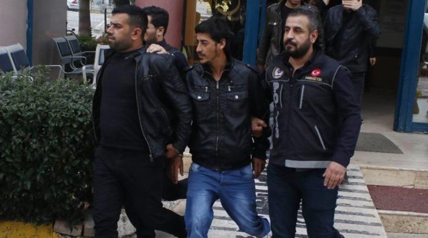 Antalya&rsquo;da Uyuşturucu Operasyonu: 8 G&ouml;zaltı