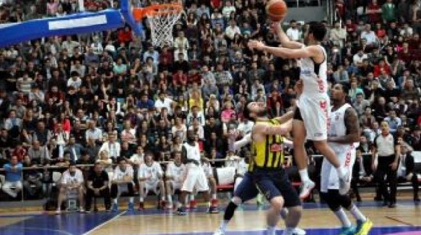 Uşak Sportif Pazar G&uuml;n&uuml; Fenerbah&ccedil;e&rsquo;yi Konuk Edecek