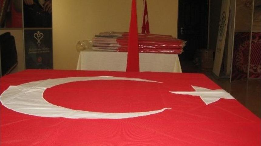 Kilis Ticaret Ve Sanayi Odasından Bayrak Kampanyası