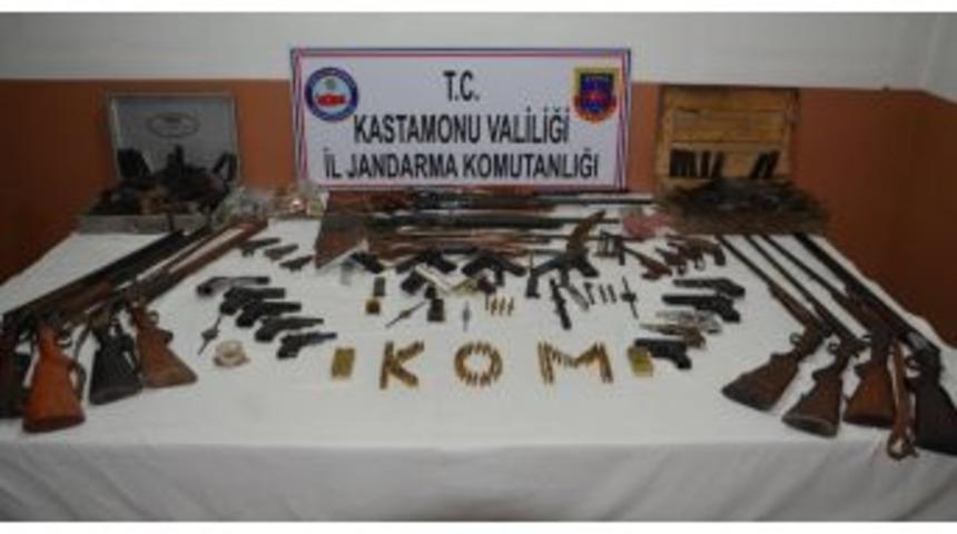 Jandarma; Mühimmat Deposu Ve Çok Sayıda Silah Ele Geçirdi