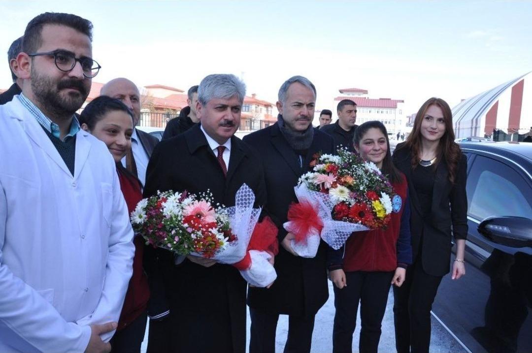 Kars&rsquo;ta Z K&uuml;t&uuml;phanenin A&ccedil;ılışı Yapıldı