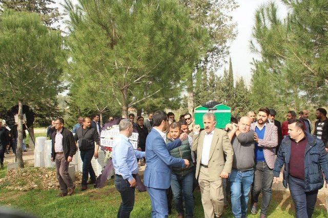 Ak Parti İl&ccedil;e Sekreteri Hacer Er&ccedil;etin Son Yolculuğuna Uğurlandı 1