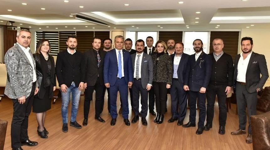 Uysal, Antalyalı İşadamlarıyla Biraraya Geldi