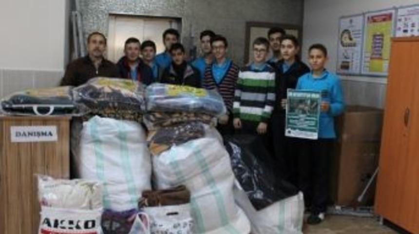 İhl &Ouml;ğrencilerinden Suriyeli Savaş Mağdurlarına Bir Tır Battaniye