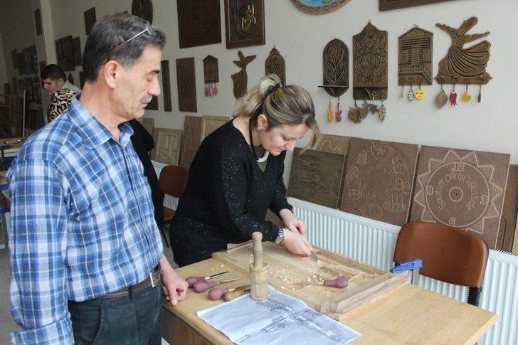 Yaşayan Hazine: ‘ahşap Ve Hat Oyma Sanatı’ G1