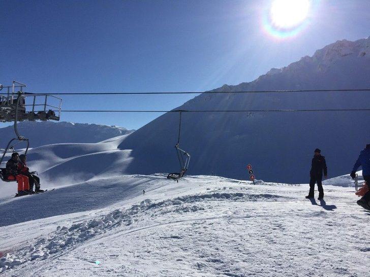 Davraz’da Sisli Manzarada Kayak Keyfi G4