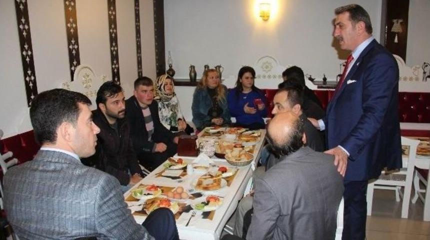 Ak Parti&rsquo;den Engellilere Kahvaltı