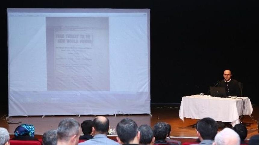 Gazeteci- Yazar Yıldıray Oğur, &lsquo;yeni T&uuml;rkiye&rsquo; Kavramını Anlattı