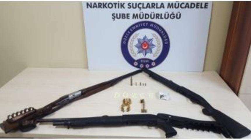 Okul &Ccedil;evresinde Uyuşturucuyla Yakalandı