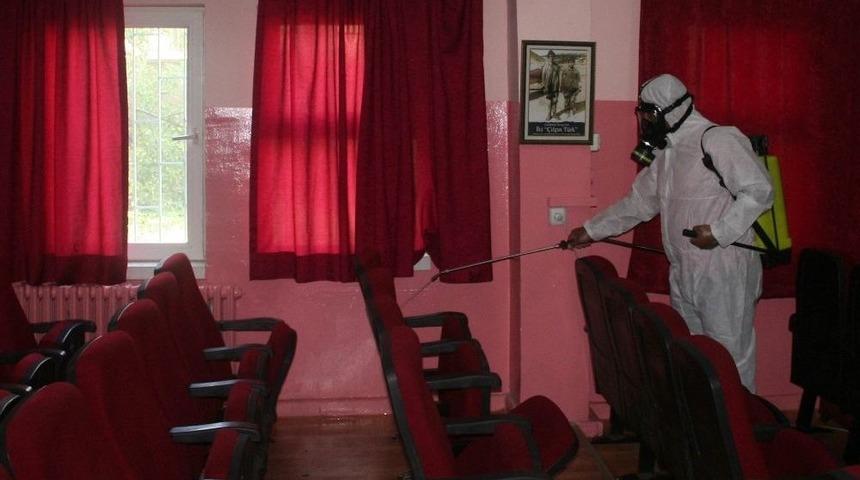 S&ouml;mestrde Okullar İla&ccedil;lanıyor