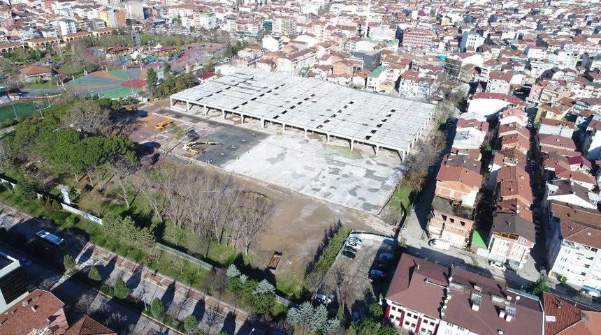 Perşembe Pazarı Alanı Şekilleniyor