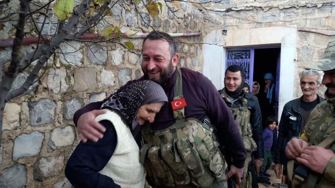 Ter&ouml;rden Temizlenen K&ouml;ylerde Halka Yardım Yapılıyor