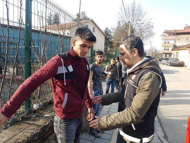 Bartın’da Okul Önlerinde Güvenlik Uygulaması