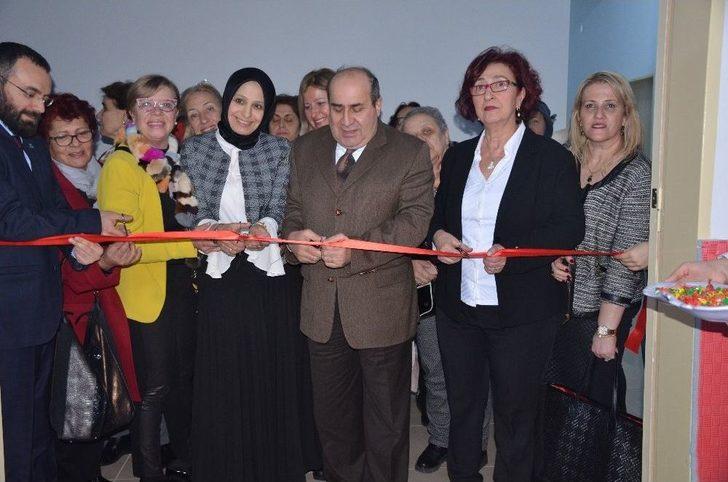 Özel Gereksinimli Çocuklara Rumeli Türkleri Kültür Ve Yardımlaşma Derneğinden Maddi Manevi Destek G1