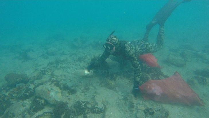 Güvercinlik Sahilinde Yarım Ton Atık Çıkarıldı G2