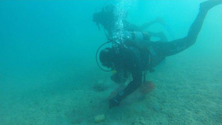 Güvercinlik Sahilinde Yarım Ton Atık Çıkarıldı G5