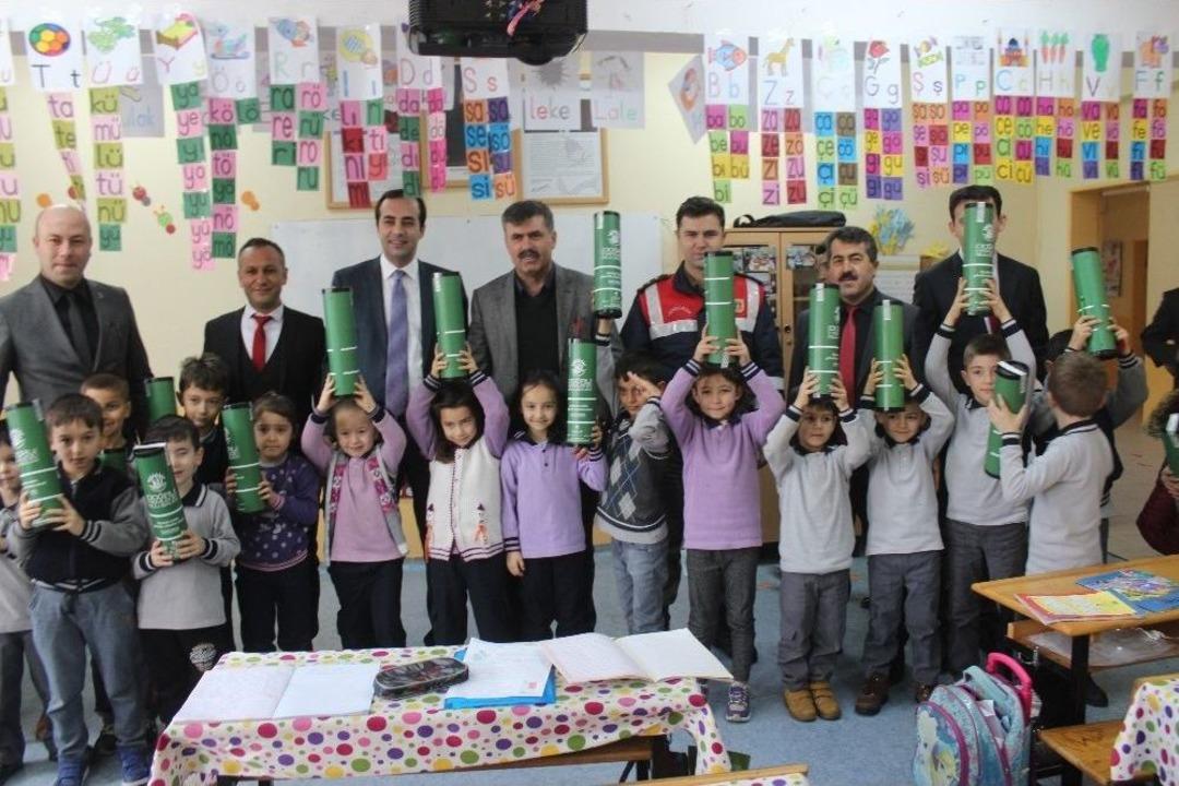 &Ouml;ğrencilere Satran&ccedil; Takımı