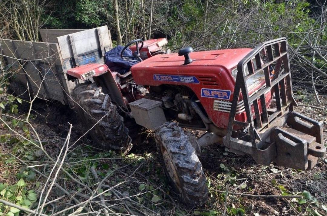 Odun Toplamak İ&ccedil;in Gitti, D&ouml;n&uuml;ş Yolunda Trakt&ouml;r&uuml;n Altında Kalarak Hayatını Kaybetti