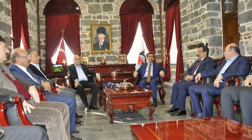 Bakan Fakıbaba Diyarbakır&rsquo;da