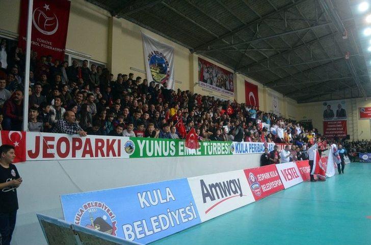 Efeler Ligi: Jeopark Kula Belediyespor: - Fenerbahçe: 3 G5