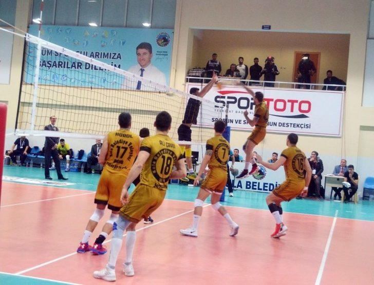 Efeler Ligi: Jeopark Kula Belediyespor: - Fenerbahçe: 3 G2