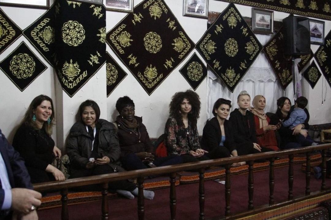 Yabancı Sendikacılar Yaran Meclisi&rsquo;ne Katıldı