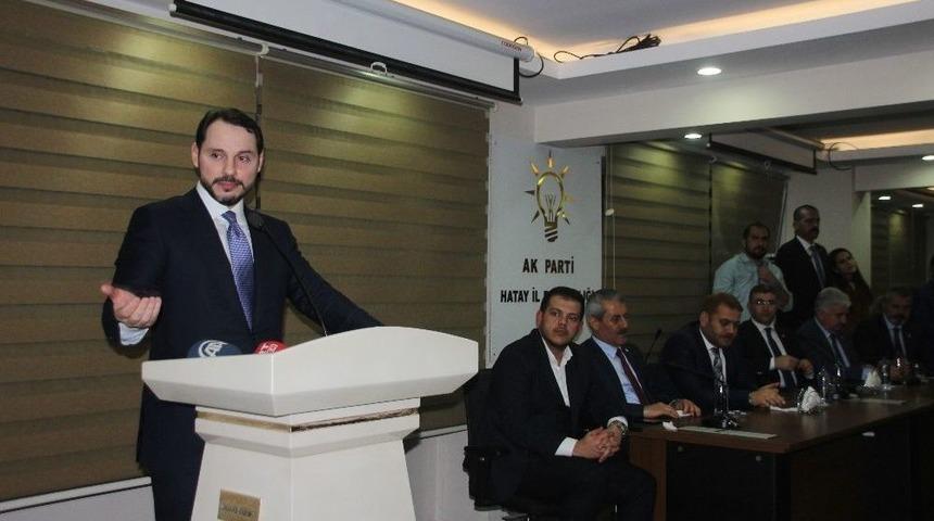 Bakan Albayrak, Hatay&rsquo;da Partililerle Bir Araya Geldi
