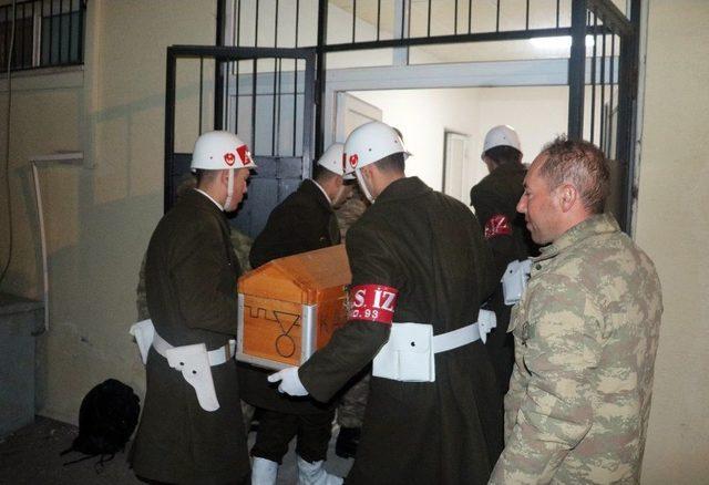Afrin Şehitleri Gaziantep&rsquo;e Getirildi 1