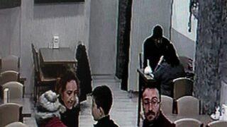 Kokoreç Yediler, İş Yeri Çalışanının Çantasını Çaldılar