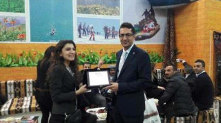 Emitt Fuarından Hakkari&rsquo;ye &lsquo;en İyi Stant&rsquo; &Ouml;d&uuml;l&uuml;