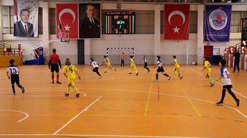 Futsalın Yıldızları Kupalarını Aldı