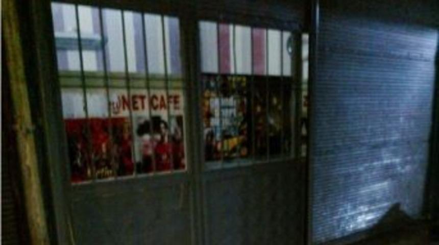 Diyarbakır&rsquo;da Hırsızlar İnternet Kafeyi Soydu