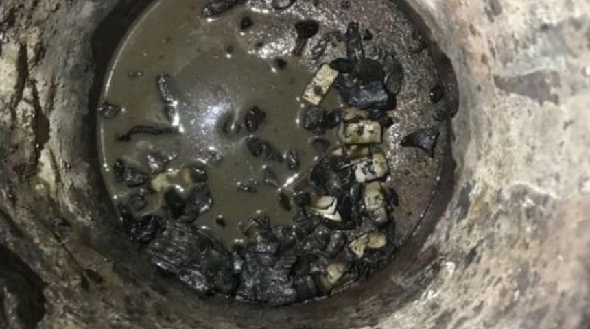 Zehir Tacirleri Polis Gelince Uyuşturucuyu Sobada Yaktı