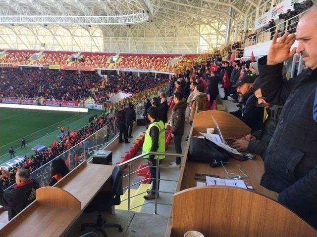 E.yeni Malatyaspor Taraftarından Afrin’deki Mehmetçik’e Asker Selamı