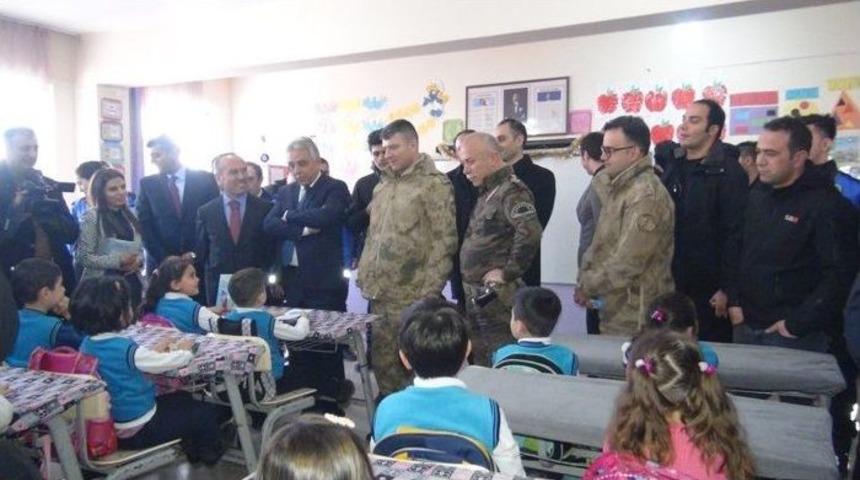 Şehit Koyuncu&rsquo;nun Adı K&uuml;t&uuml;phaneye Verildi