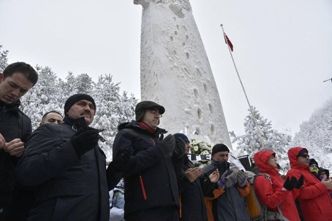 Zigana Dağı&rsquo;nda &Ccedil;ığda &Ouml;len 10 Dağcı Felaketin 9. Yılında T&ouml;renle Anıldı