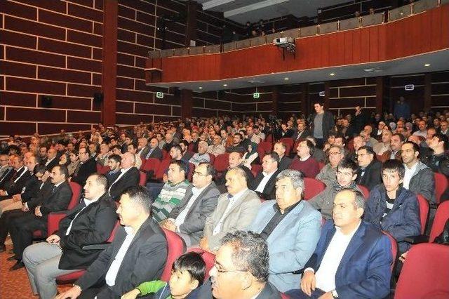 Akşehir’de Ortadoğu Konferansı