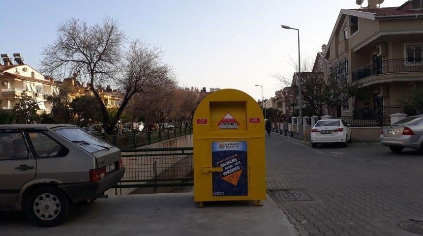 Giysiler &Ccedil;&ouml;pe Değil Kumbaraya