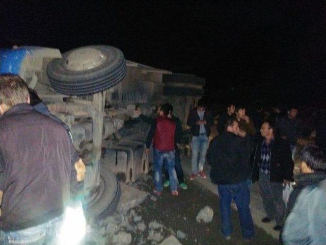 Trabzon’da Trafik Kazası: 2 Yaralı