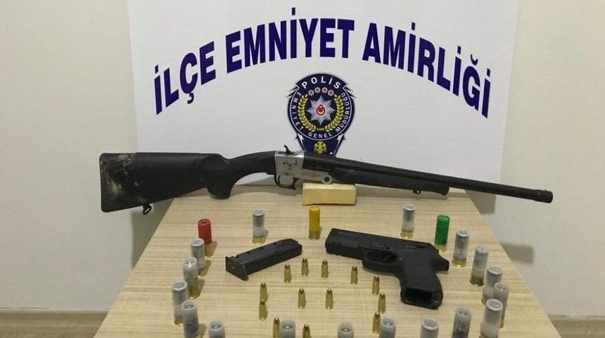 Tut İlçesinde Tabanca Ve Tüfek Ele Geçirildi