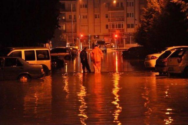 Çanakkale'de Sağanak Yağmur