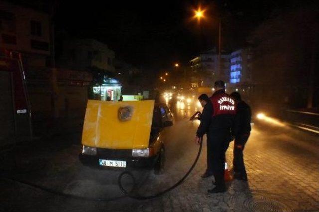 Taksi Seyir Halindeyken Yandi 1