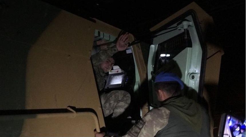 Afrin&rsquo;e Giden Komandolar Nurdağı&rsquo;nda T&uuml;rk Bayraklarıyla Karşılandı