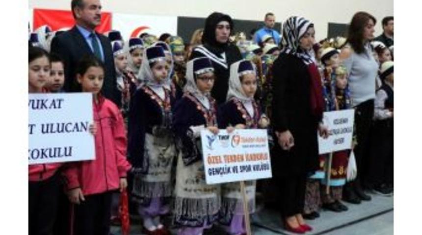 Tekden İlkokulu Halk Oyunları Yarışmasında 1&rsquo;inci Oldu