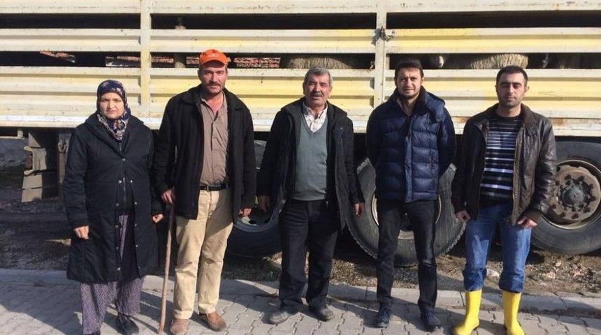 Seyitgazi’de 2 Kadın ’genç Çiftçi Projesi’nden Yararlandı