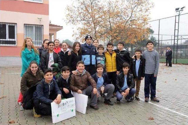 Hem &Ouml;ğrenciler Hem De Okul Zabıtaya Emanet 1