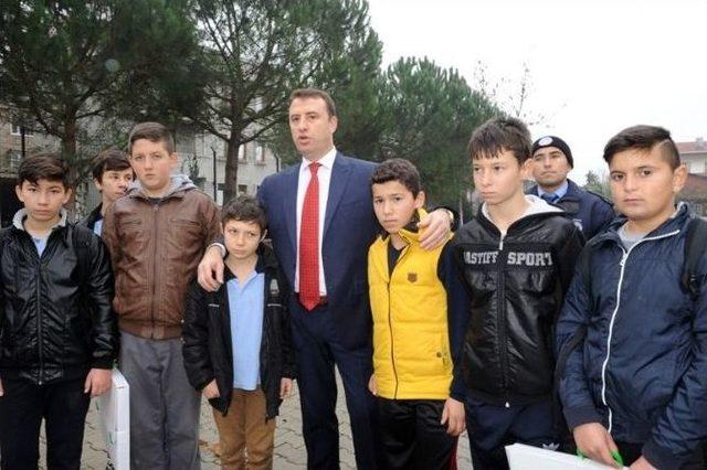 Hem &Ouml;ğrenciler Hem De Okul Zabıtaya Emanet 2