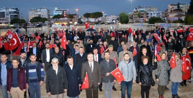 Afrin’de Terörle Mücadele Eden Mehmetçiğe Bayrak Yürüyüşlü Destek