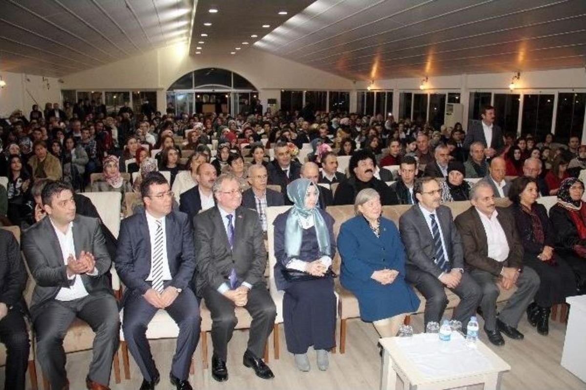 Atakum&rsquo;da Kardeş Şiirler Ve T&uuml;rk&uuml;ler Gecesi