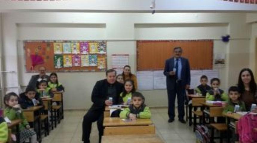 M&uuml;d&uuml;r Metin Koz: Haftada 3 G&uuml;n &Ouml;ğrencilere S&uuml;t Dağıtılacak